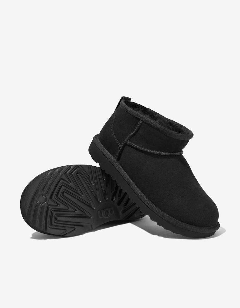 Kids Classic Ultra Mini Boots in Black