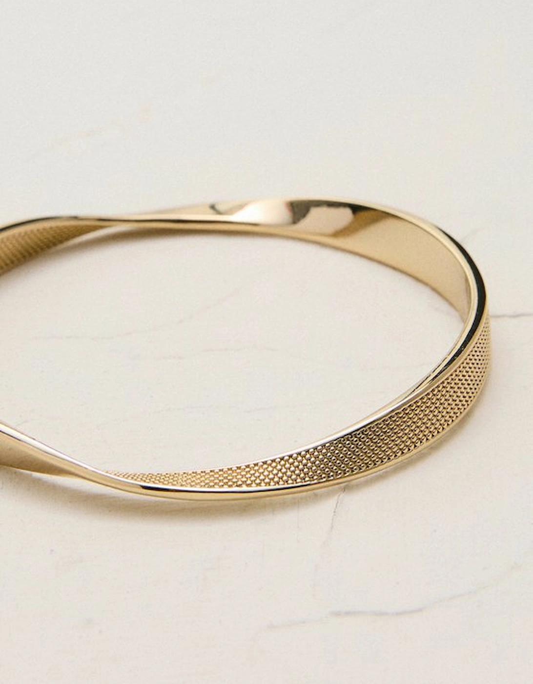 14kt Gold Plated Textured Twist Narrow Bangle