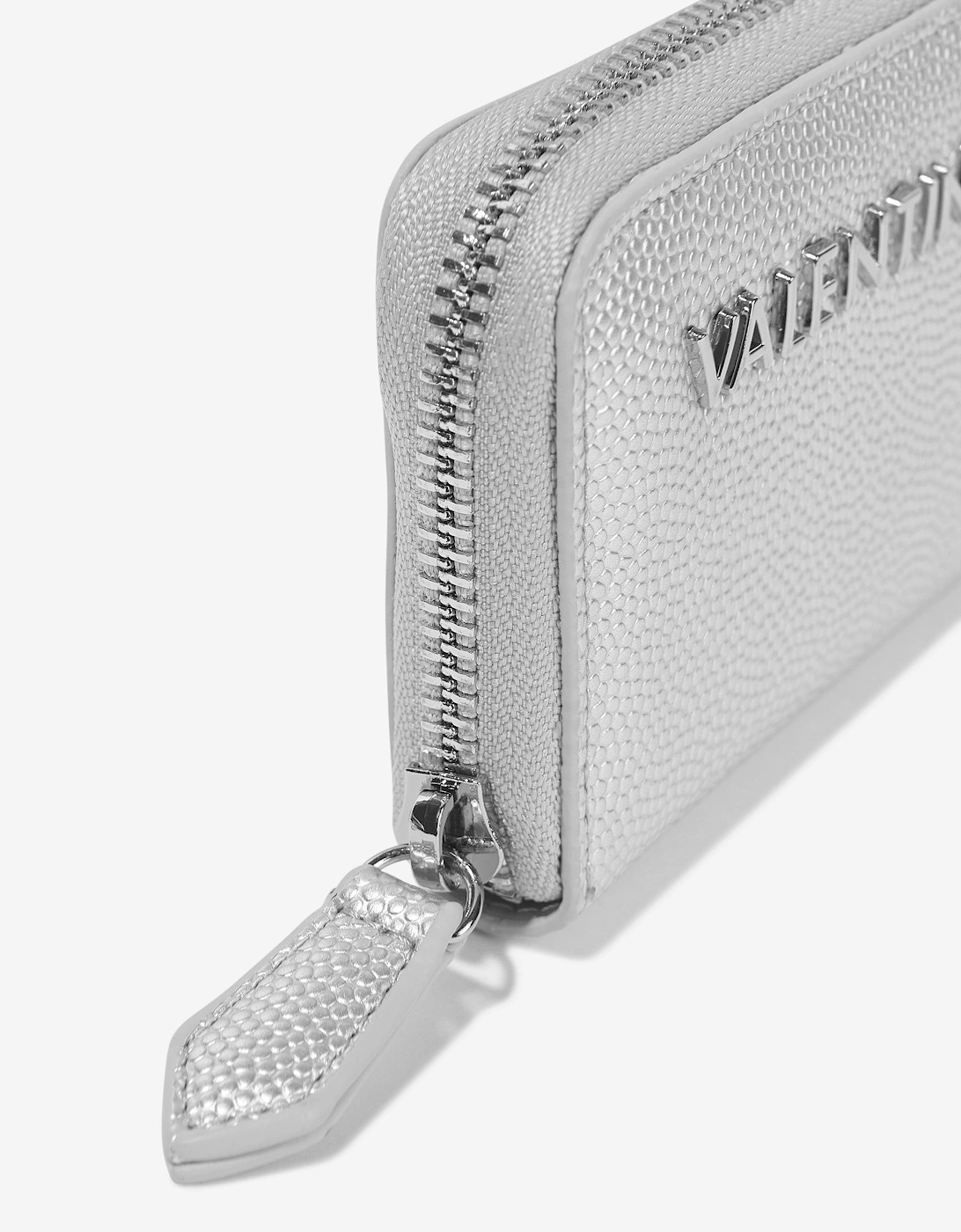 Divina Coin Purse in Silver (10cm)