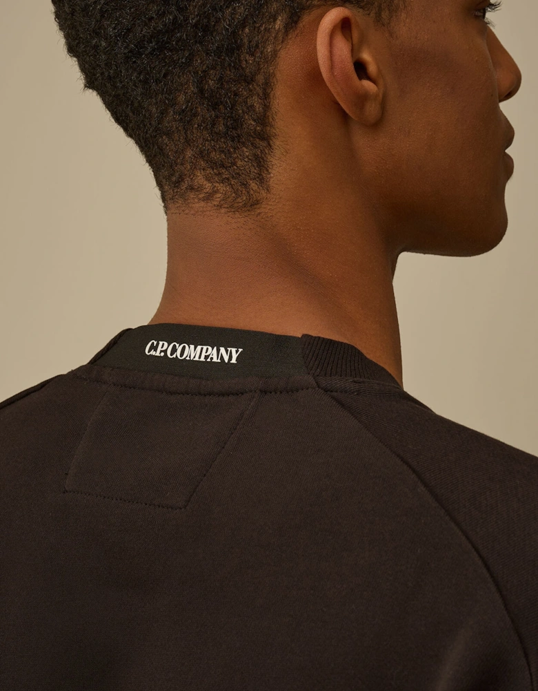 Diagonal Raised Lens Sweatshirt Black