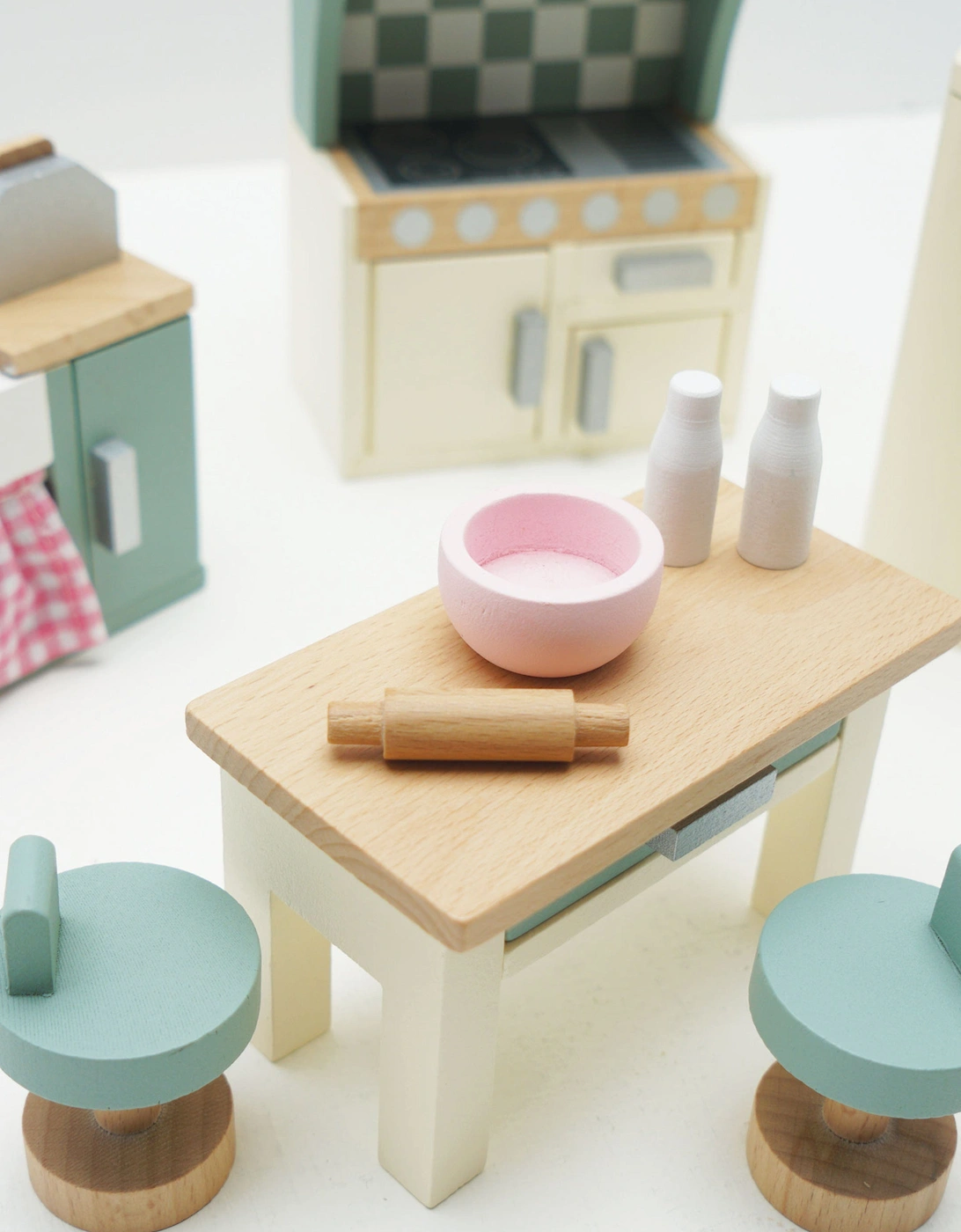 Wooden Dolls House Kitchen Furniture-20 Piece (W:4.06in x D:1.02in x H:5.59in)