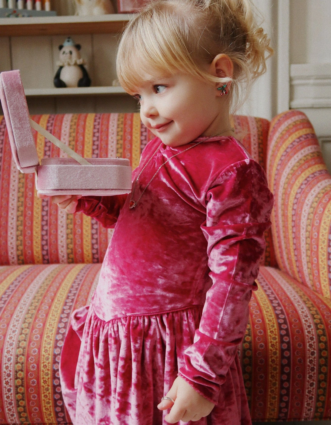 Girls All I Want Jewellery Set With Box in Pink