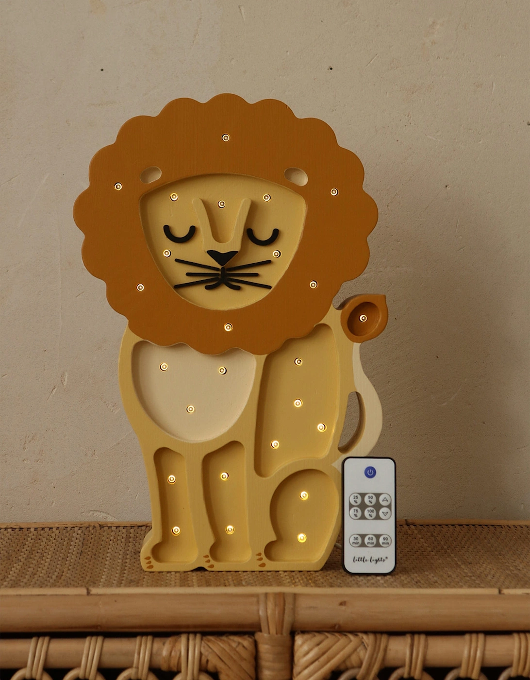 Lion Lamp in Yellow (36x23.5x5.5 cm)
