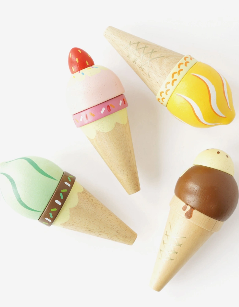 Wooden Ice Cream Cones Set ( W:10cm D:10cm H:13.7cm)