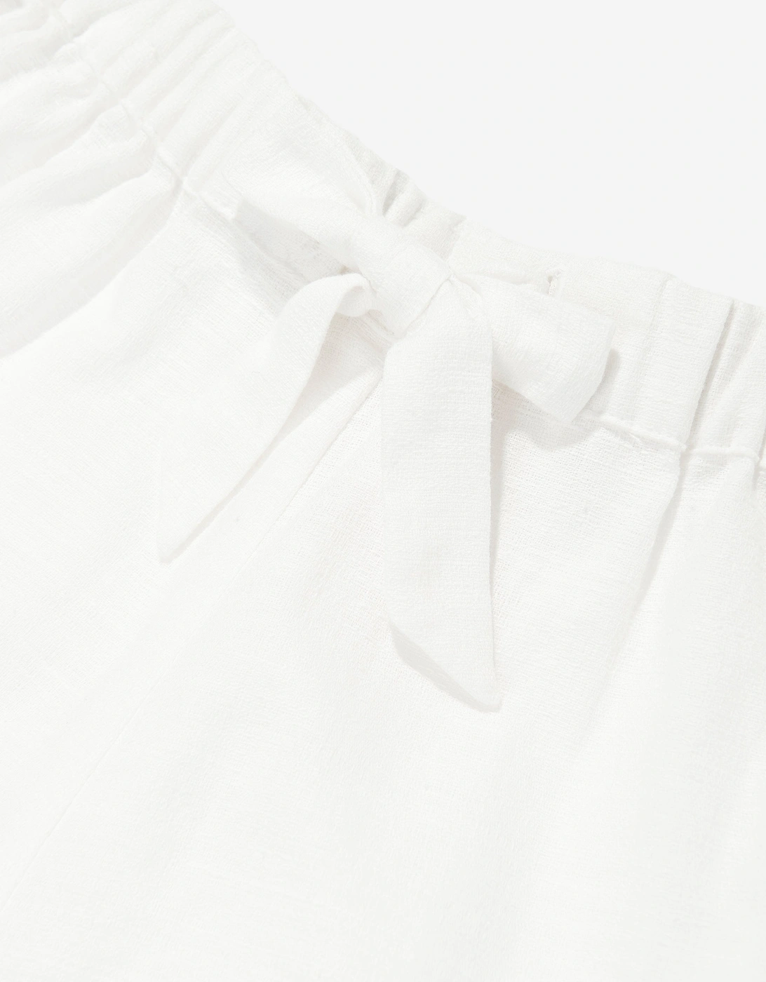 Girls Wylie Trimmed Shorts in Ivory