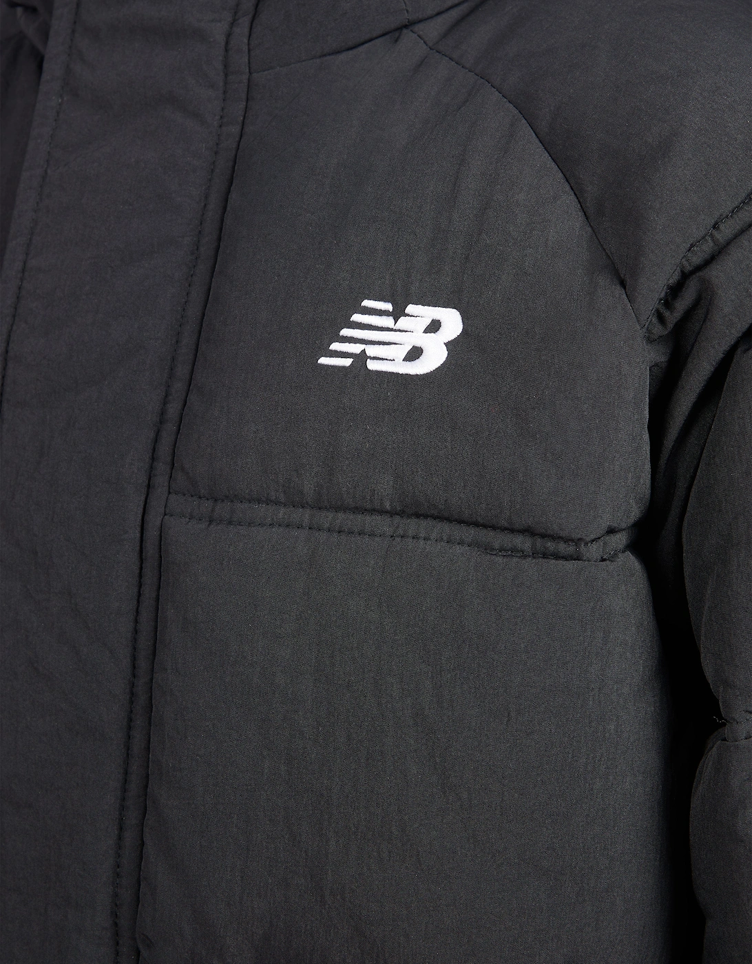 Boys Raglan Puffer Jacket in Black