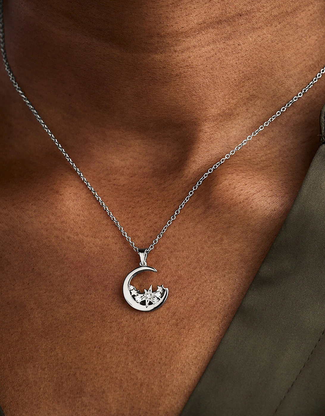 Celestial Cluster Moon Necklace in Silver (457mm)