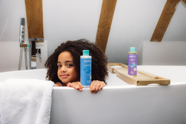 Kids Honey Cream Conditioner in Blue