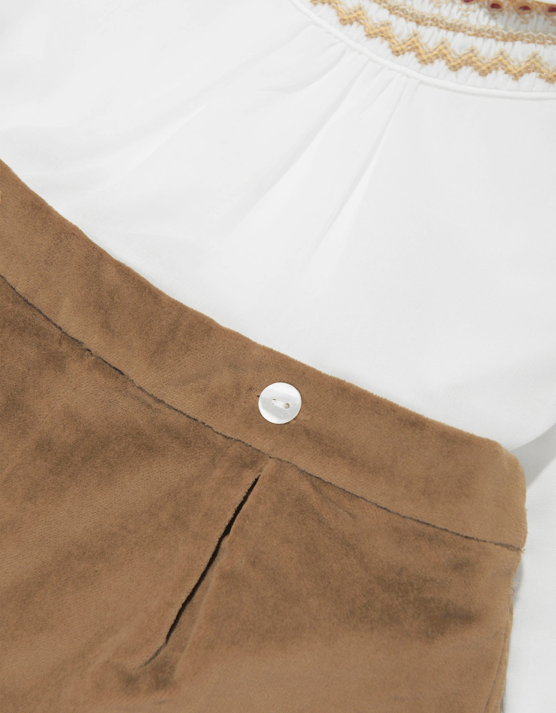 Boys Buster Suit in Brown