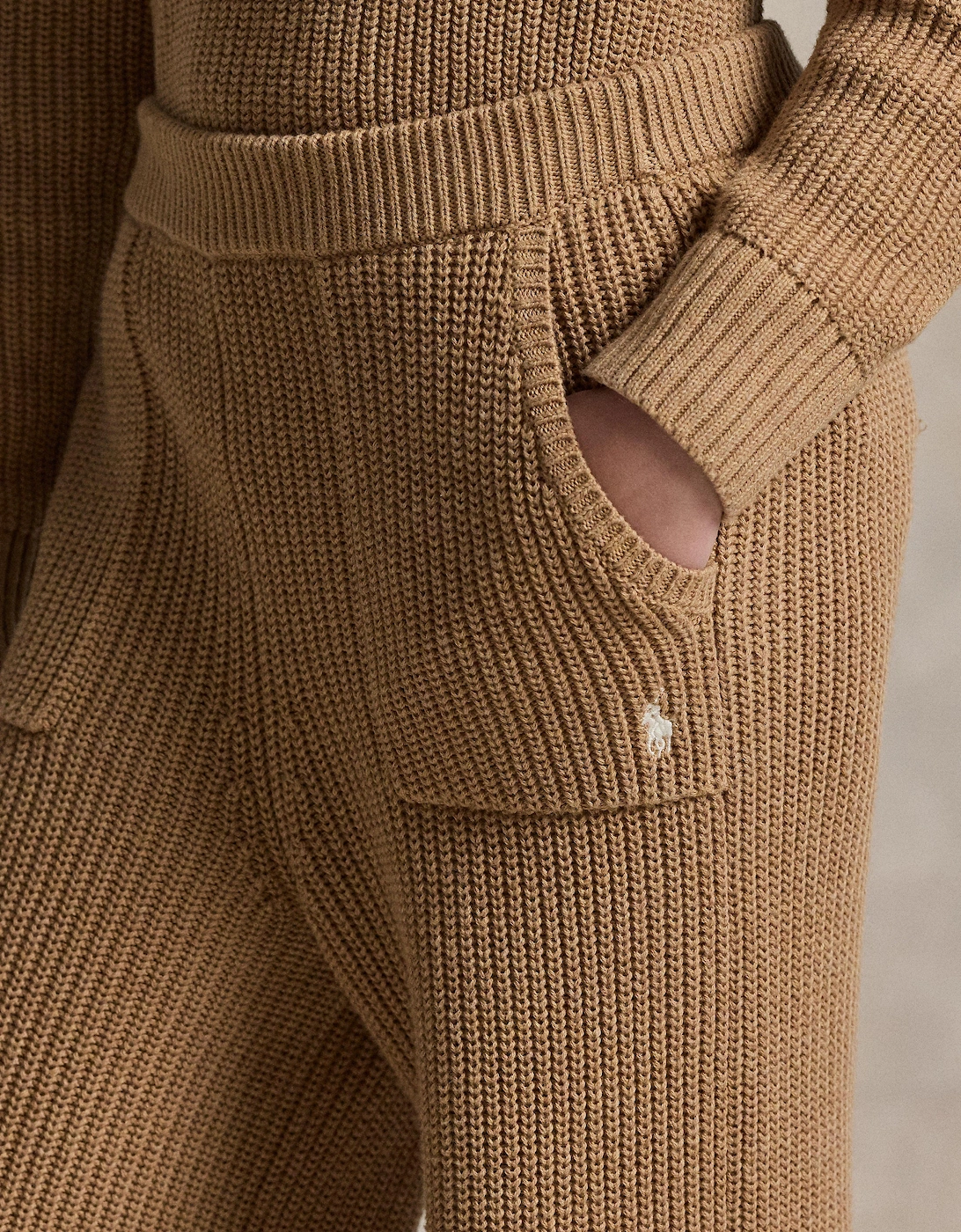 Girls Knitted Trousers in Brown