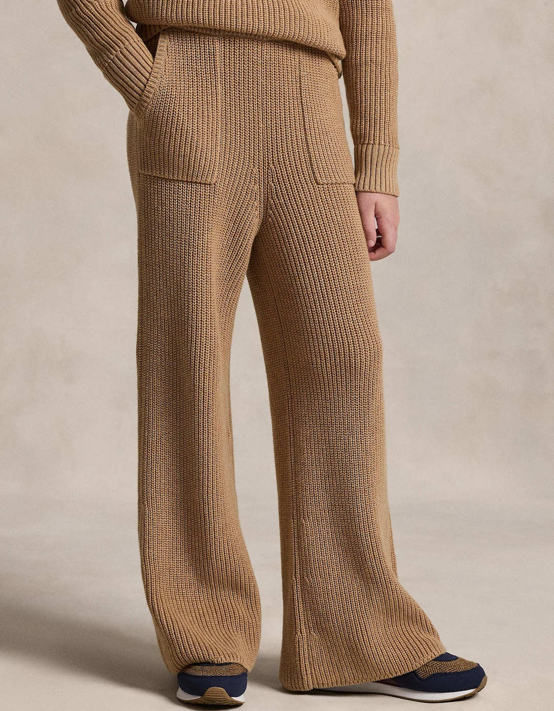 Girls Knitted Trousers in Brown