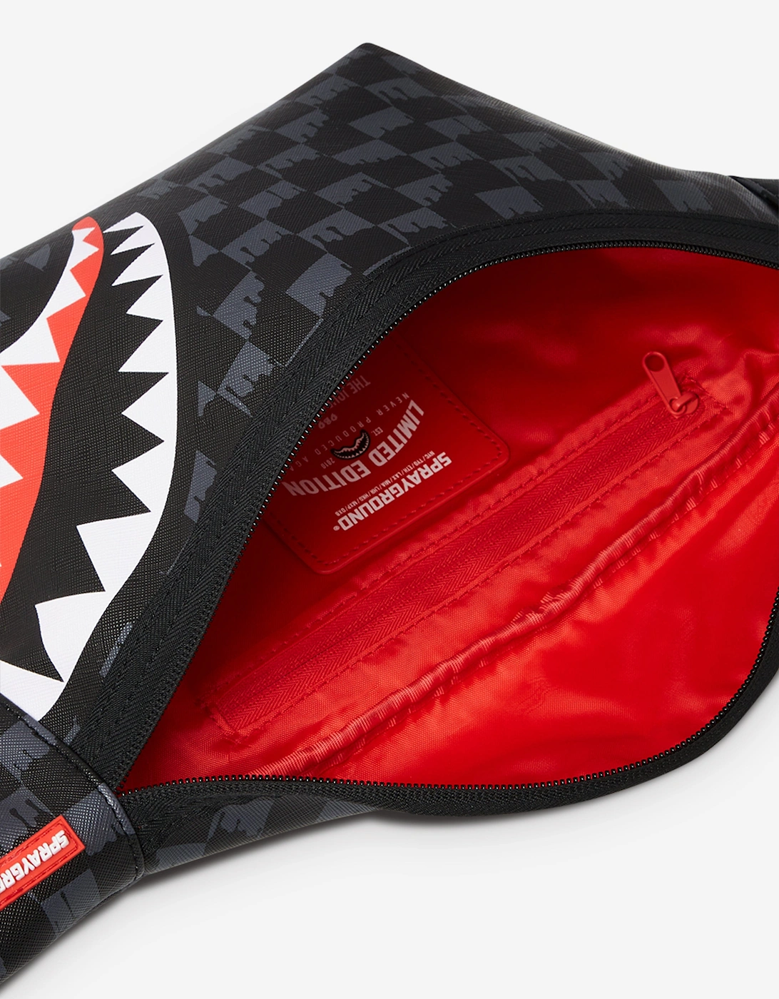 Kids Drip Check Shark Belt Bag in Black (23cm)