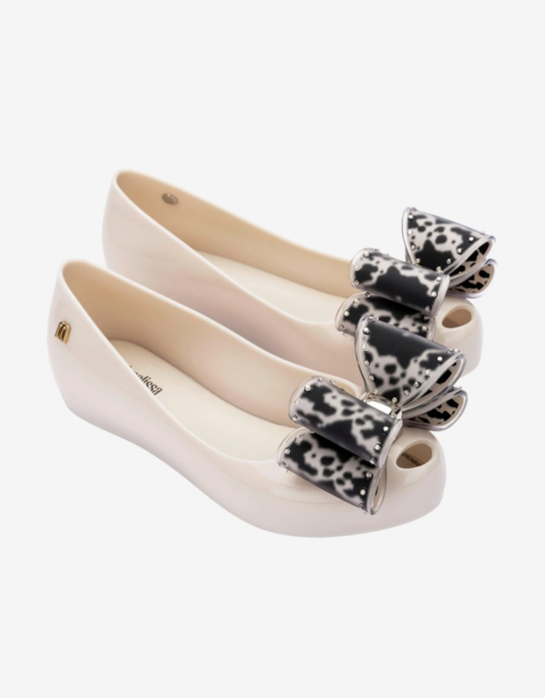 Girls Ultragirl Classic Bow Ballerinas in Ivory