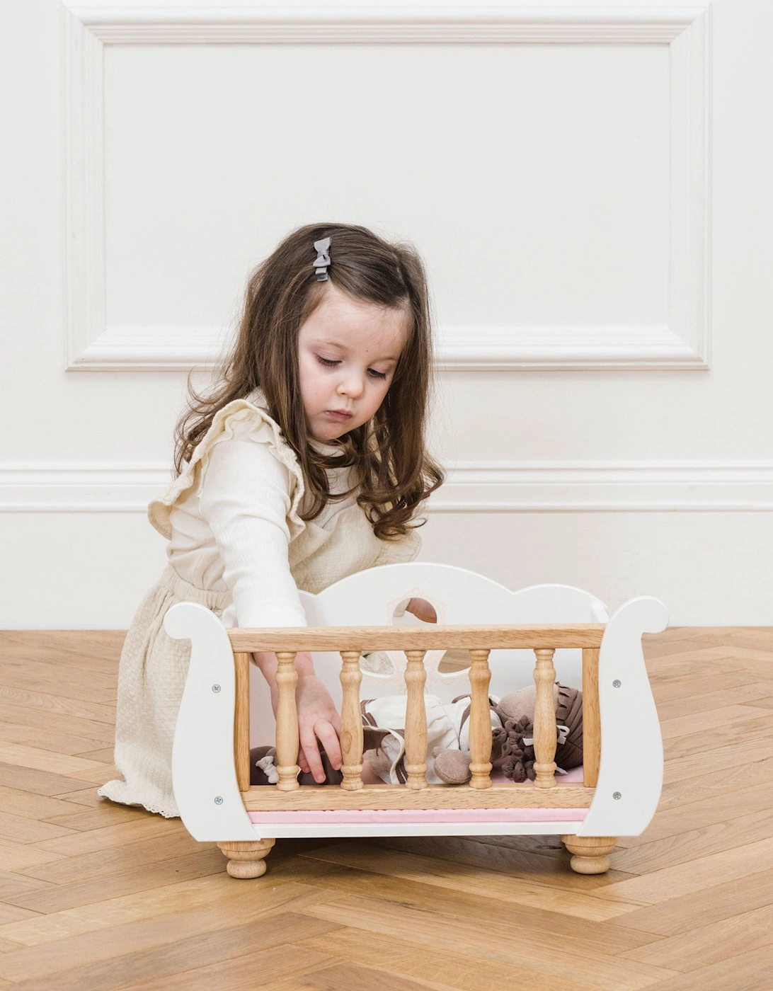 Dolls Wooden Cot (W:416 D:236 H:243mm)
