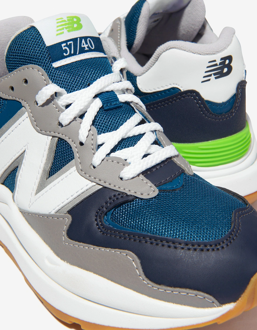 New Balance Kids 5740 Vibrant Athletic Trainers
