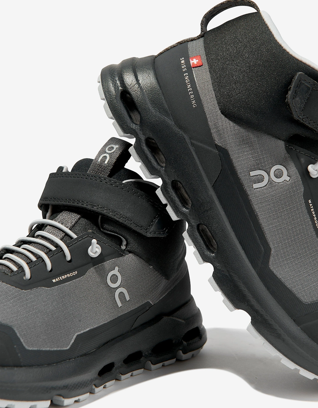 Running Kids Cloudhero Mid Waterproof Trainers in Grey