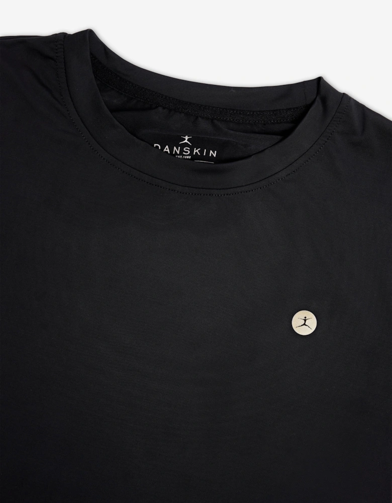 Girls Scoop Hem T-Shirt in Black
