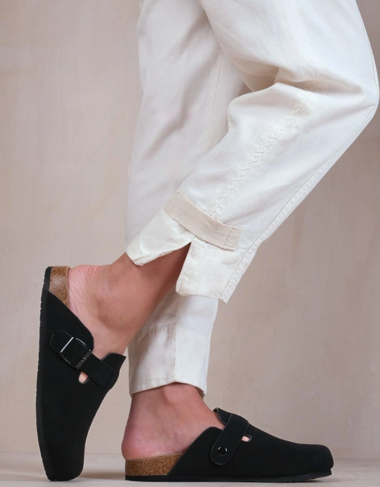 'Palm' Closed Toe Flat Sandals With Buckle Detail