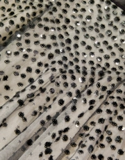 Thumbnail 4 of 4