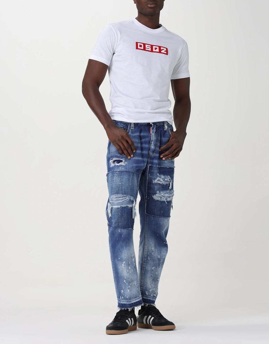 Crew Neck Short Sleeve T-Shirt with Graphic Detailing for Casual Wear