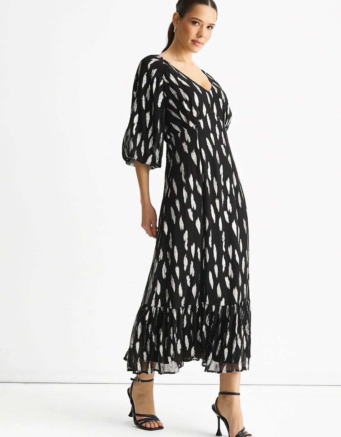 Black Viscose Clipped Balloon Sleeve Maxi Dress