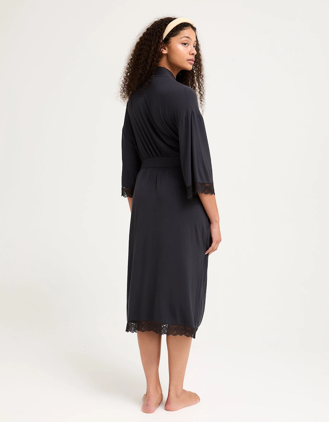 Bamboo Lace Kimono Robe in Raven