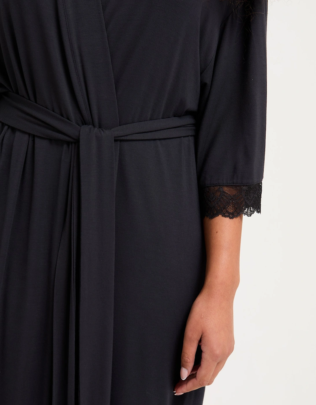 Bamboo Lace Kimono Robe in Raven