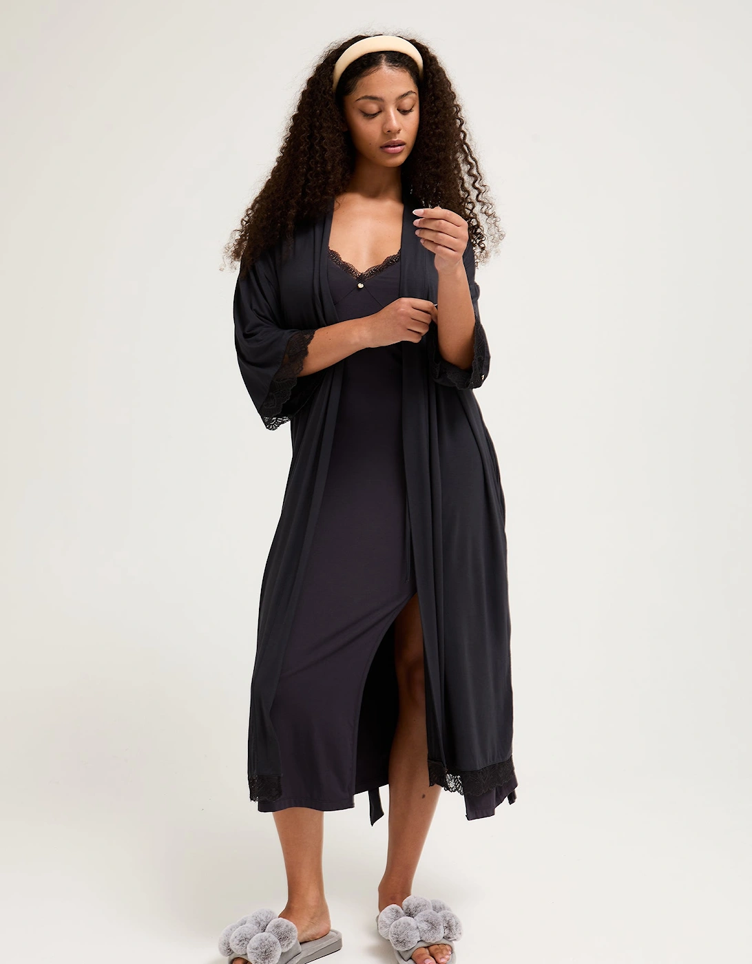 Bamboo Lace Kimono Robe in Raven