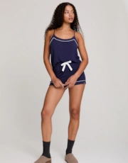 Thumbnail 1 of 4