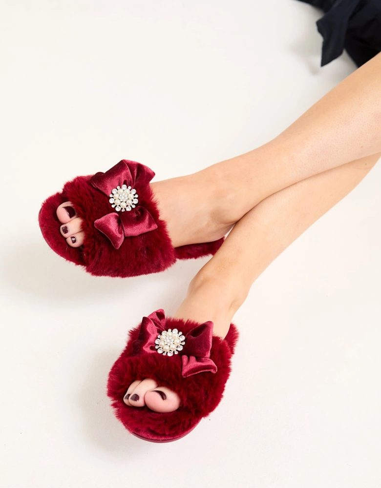 Anya Slippers in Red