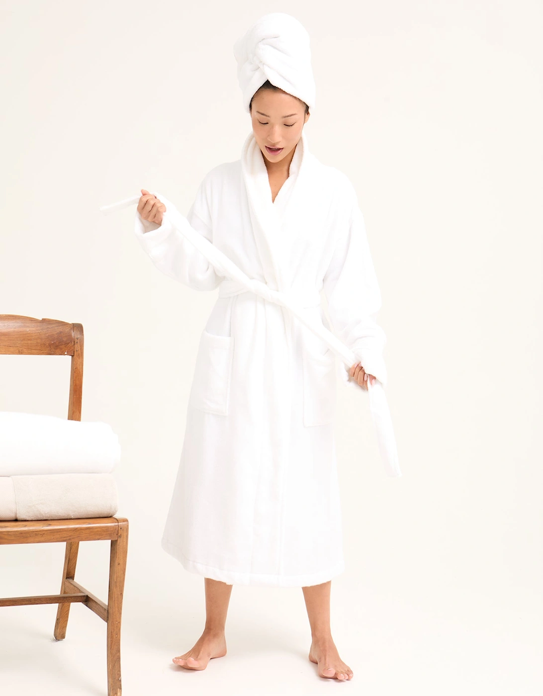 Bamboo Towelling Robe in Cloud White, 8 of 7