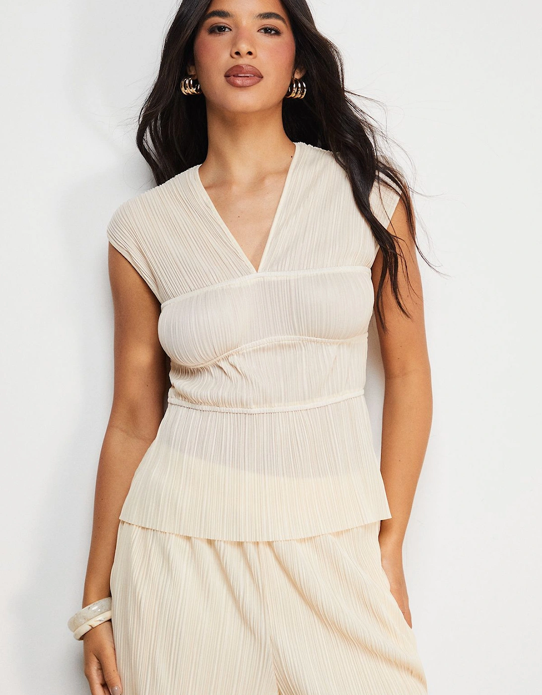 Plisse Seam Detail Asymmetric Hem Top, 2 of 1