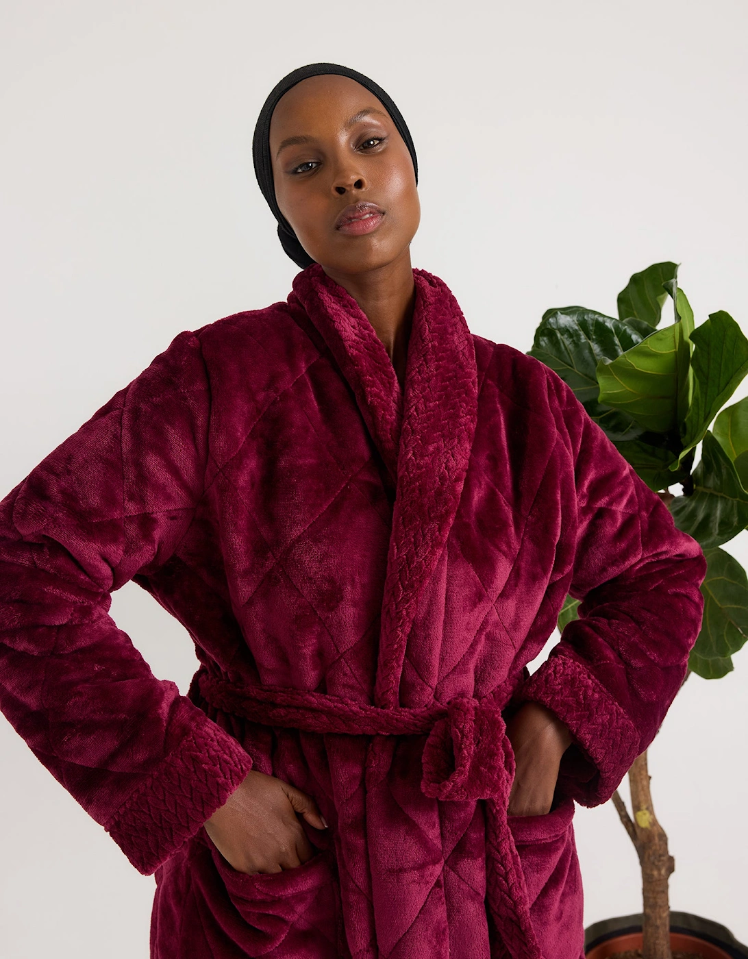 Quilted Velour Dressing Gown in Bordeaux
