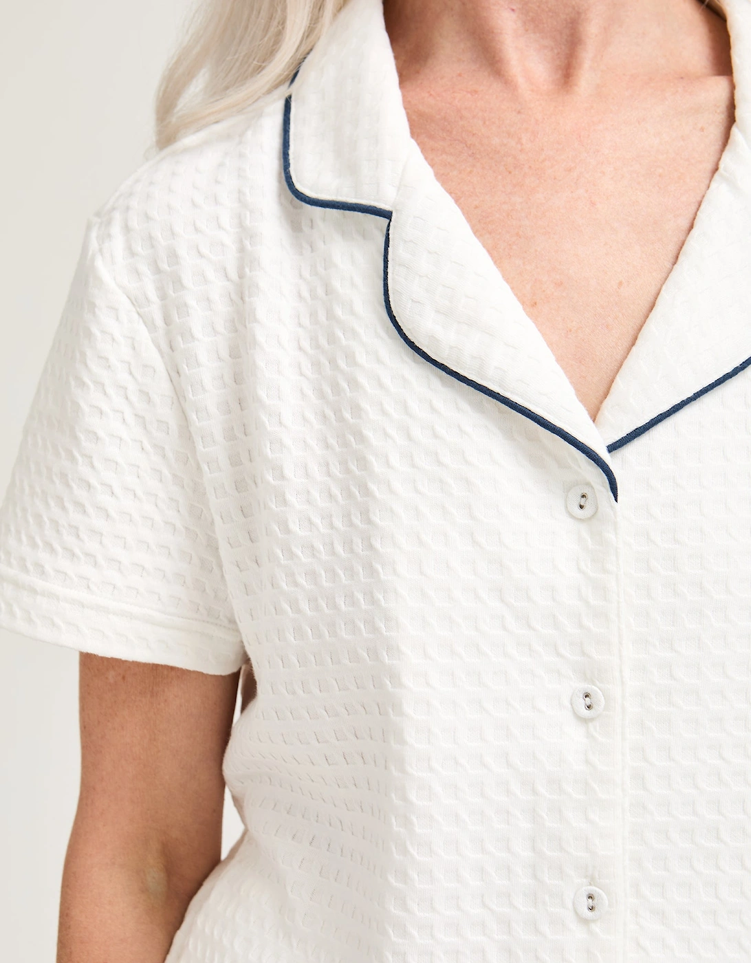 Luxury Suite Waffle Short Shirt Trouser Set in White