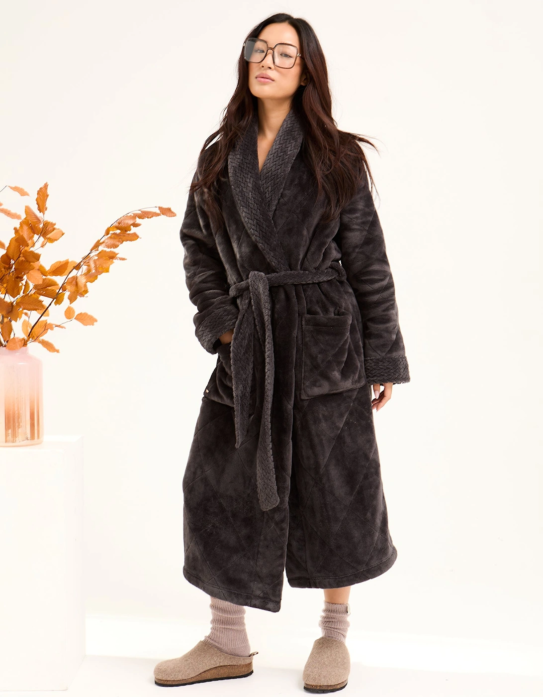 Quilted Velour Dressing Gown in Raven