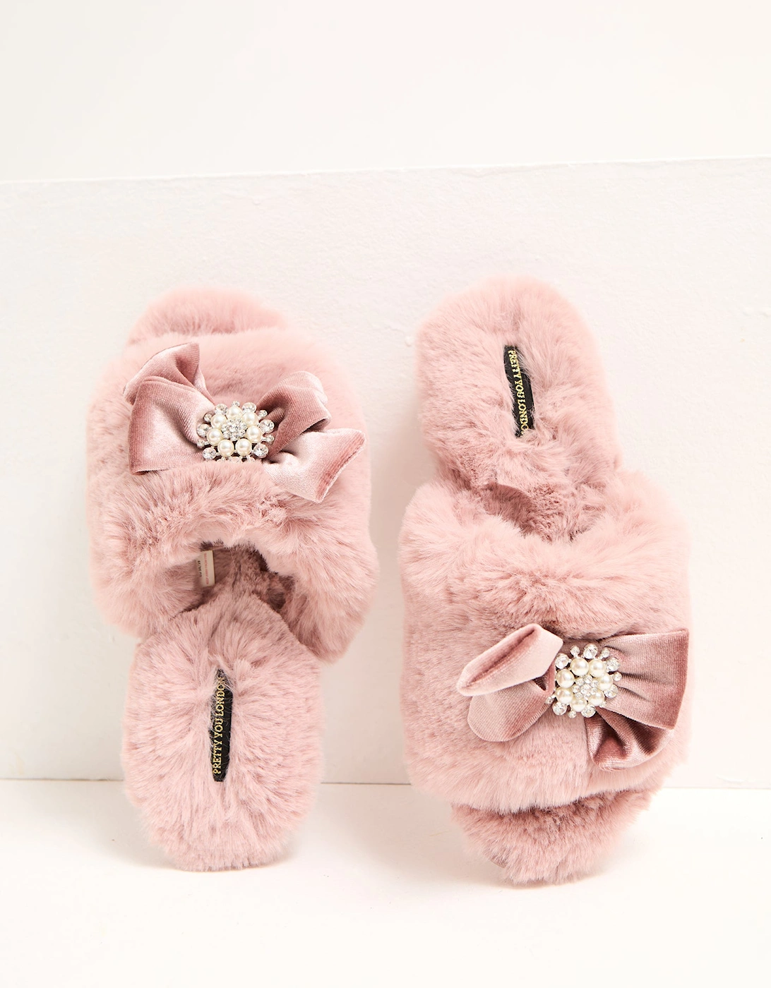 Anya Slippers in Pink