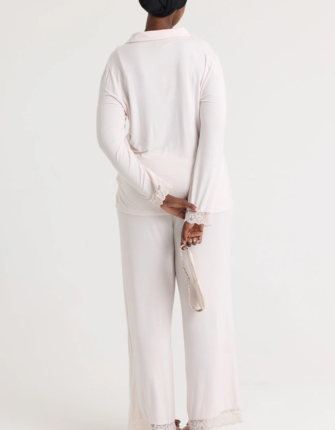 Bamboo Lace Pyjama Set in Powder Puff
