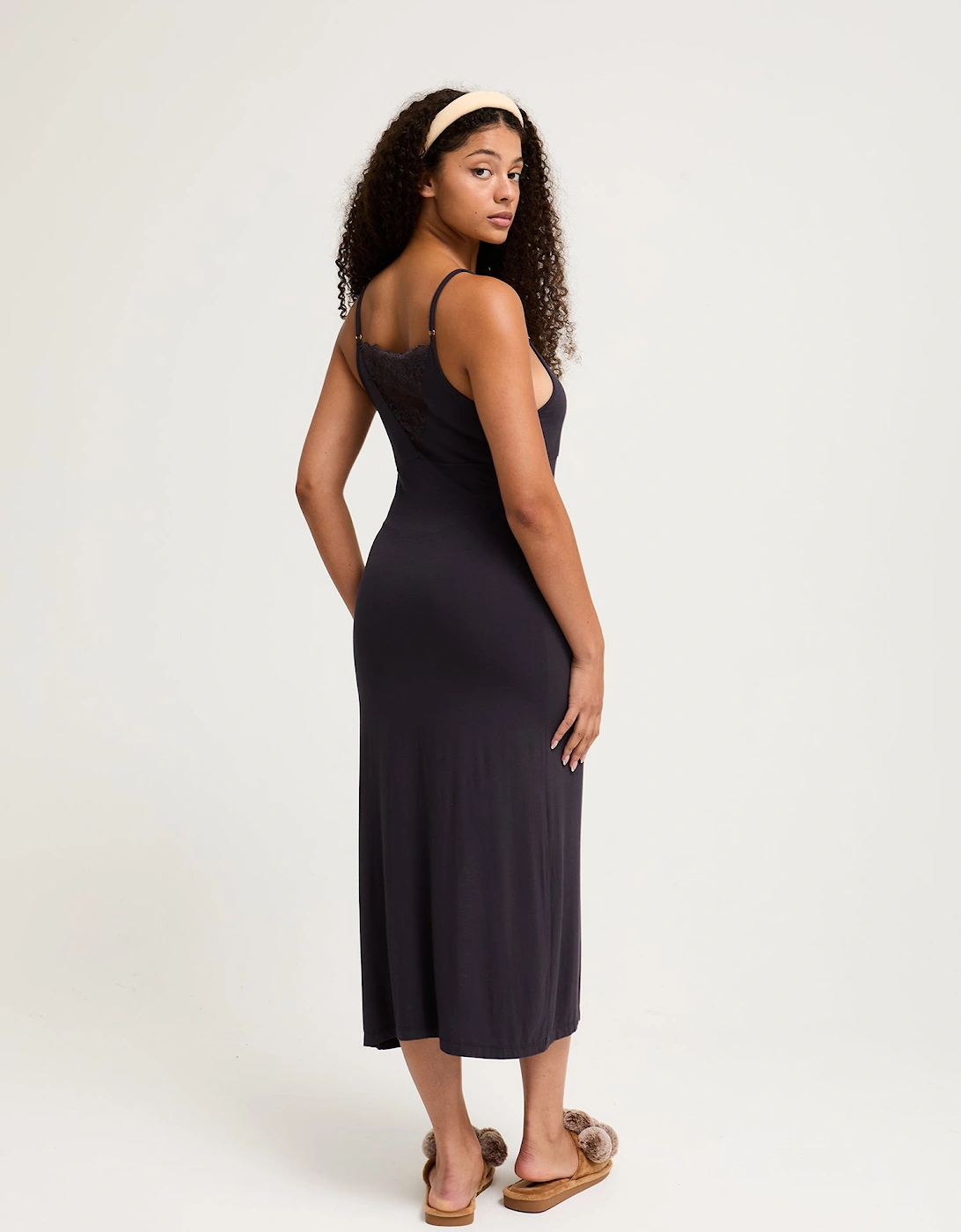 Bamboo Lace Midaxi Chemise in Raven