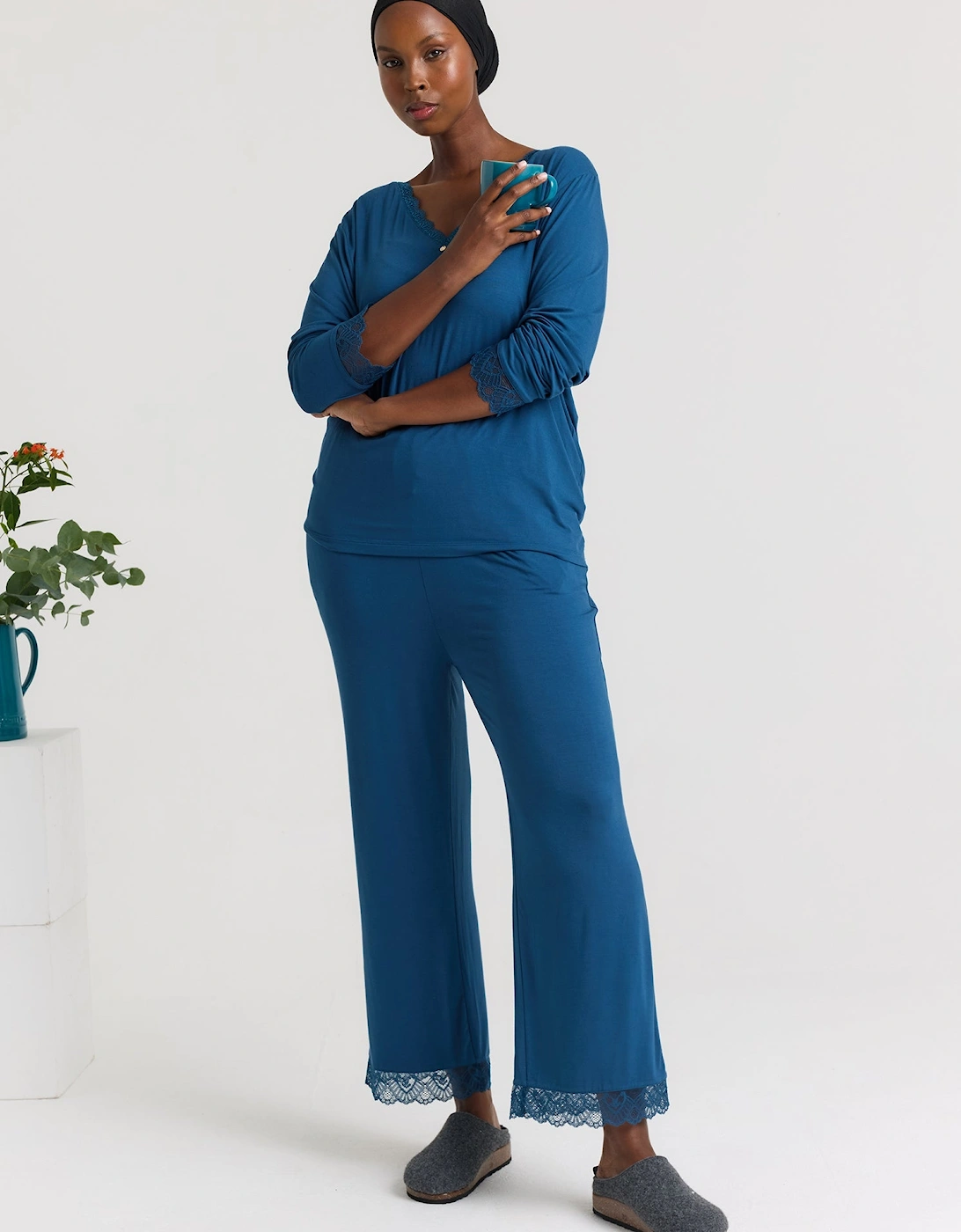 Bamboo Lace V-Neck Pyjama Set in Teal