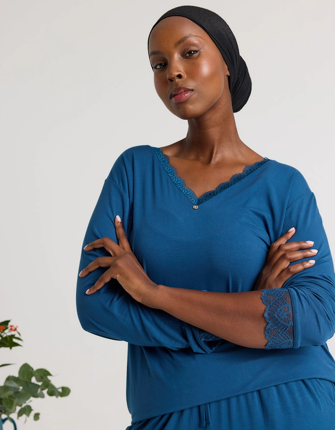 Bamboo Lace V-Neck Pyjama Set in Teal