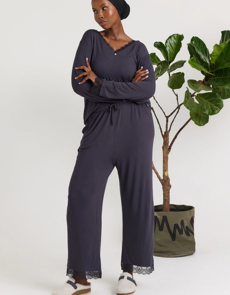 Bamboo Lace V-Neck Pyjama Set in Raven