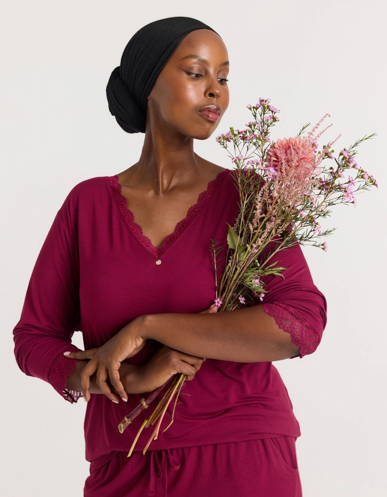 Bamboo Lace V-Neck Pyjama Set in Bordeaux