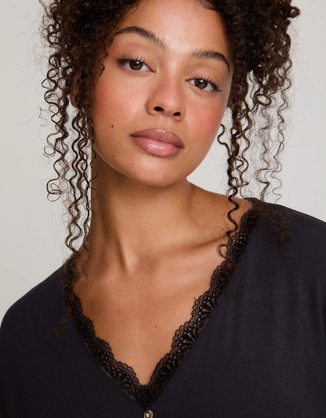 Bamboo Lace Nightdress in Raven