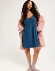 Thumbnail 4 of 6