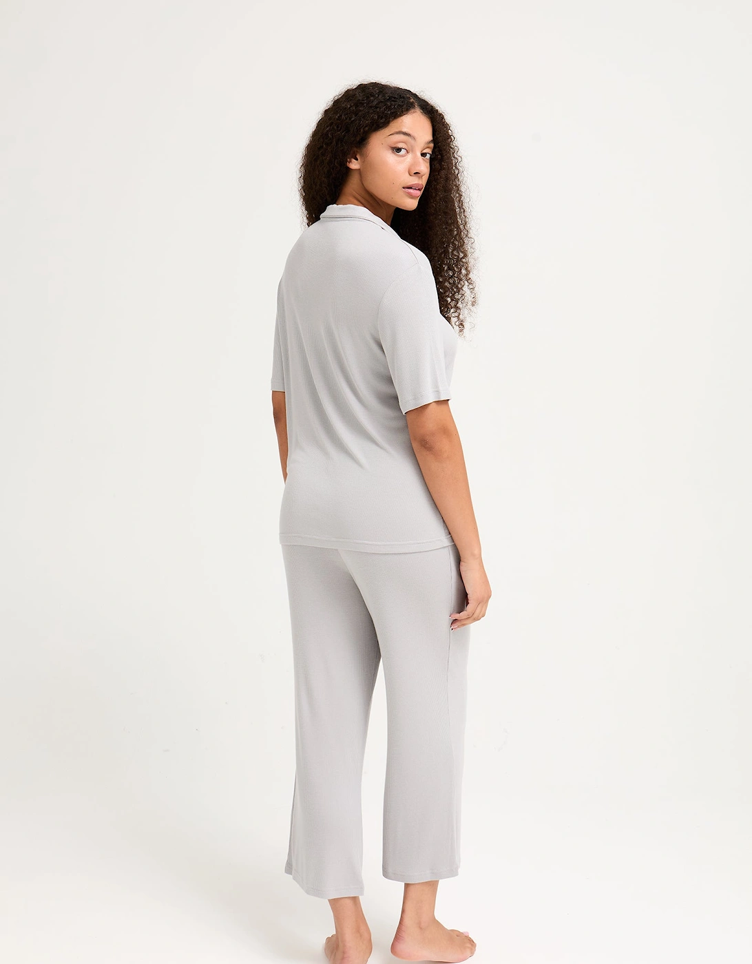 EcoVero Ribbed Shirt Capri Set in Grey