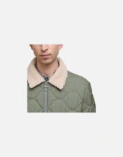 Thumbnail 4 of 4