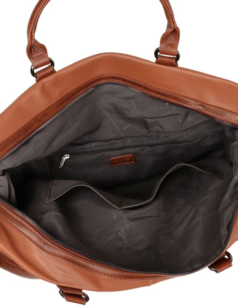 Spruce Holdall