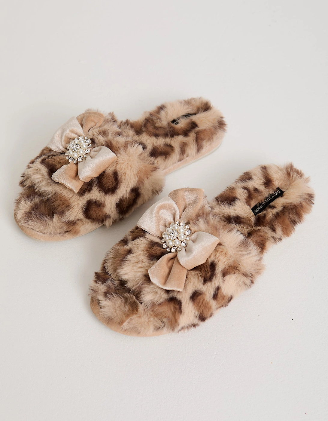 Anya Slippers in Leopard