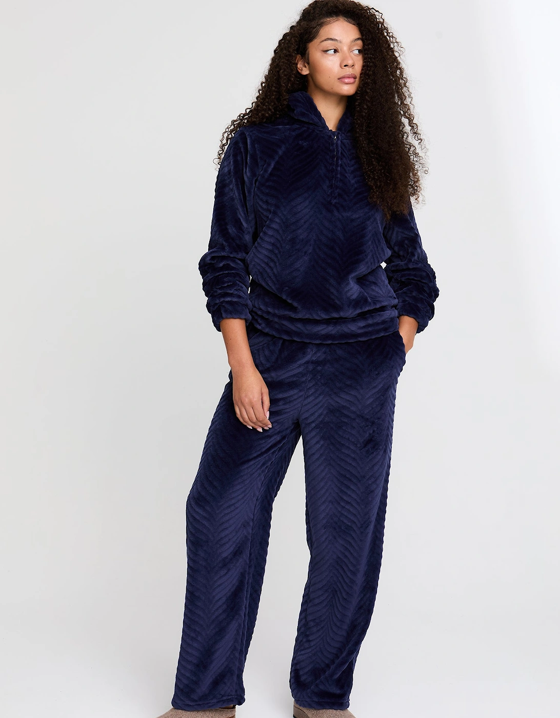 Cosy Chevron Lounge Suit in Navy, 5 of 4