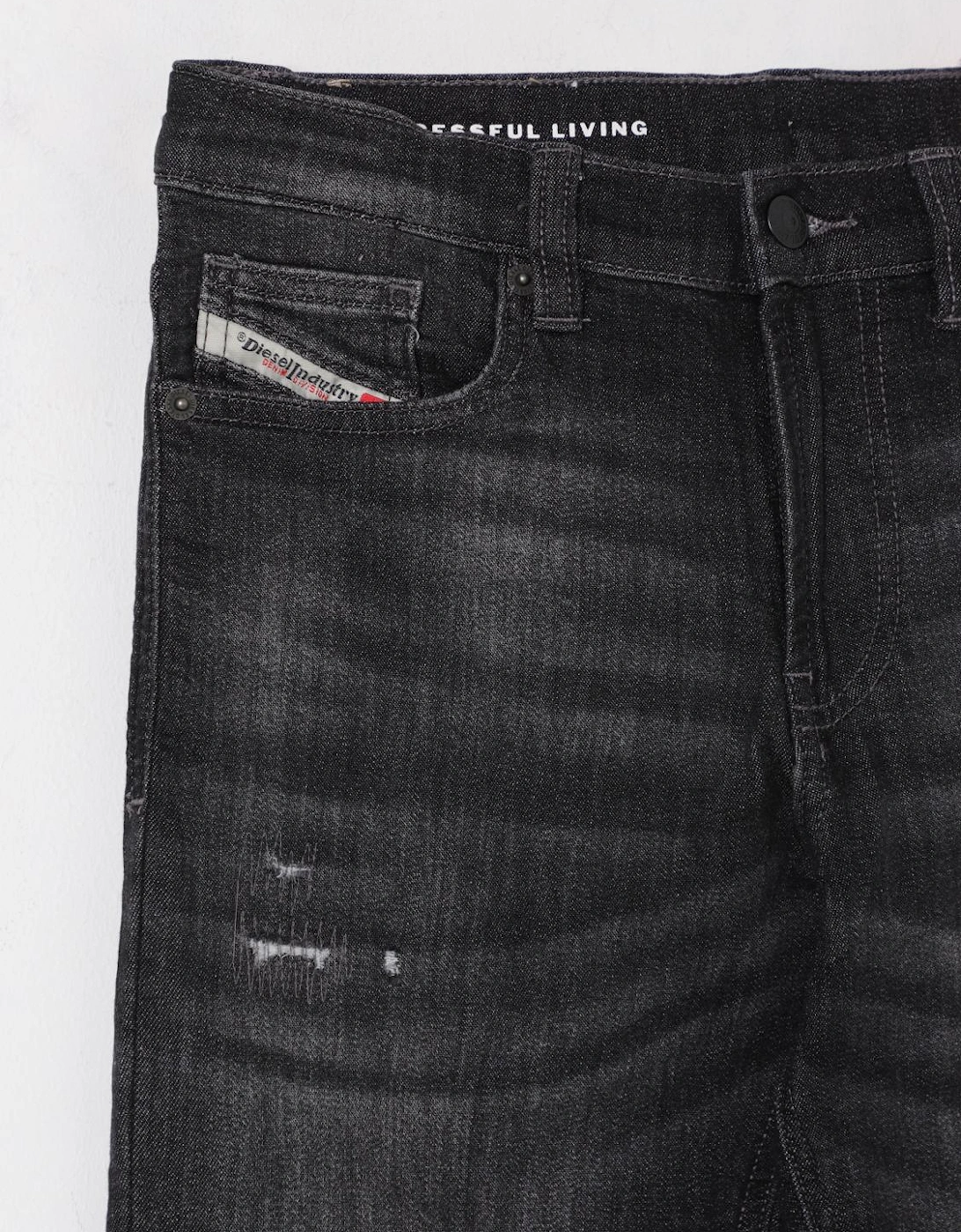 Ripped Detail Straight Leg Jeans